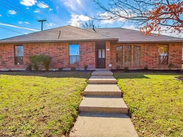 1614 Ginger Dr, Carrollton, TX 75007
