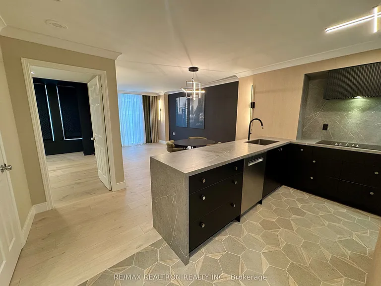 388 Bloor St E #1107 — Photo 15