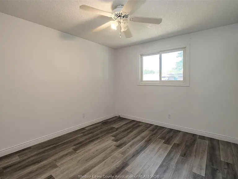 3309 Aurora Dr — Photo 13