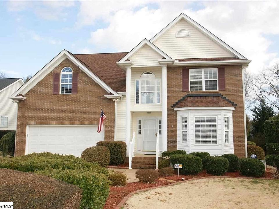 1st image of 21 Pinehurst Green Way