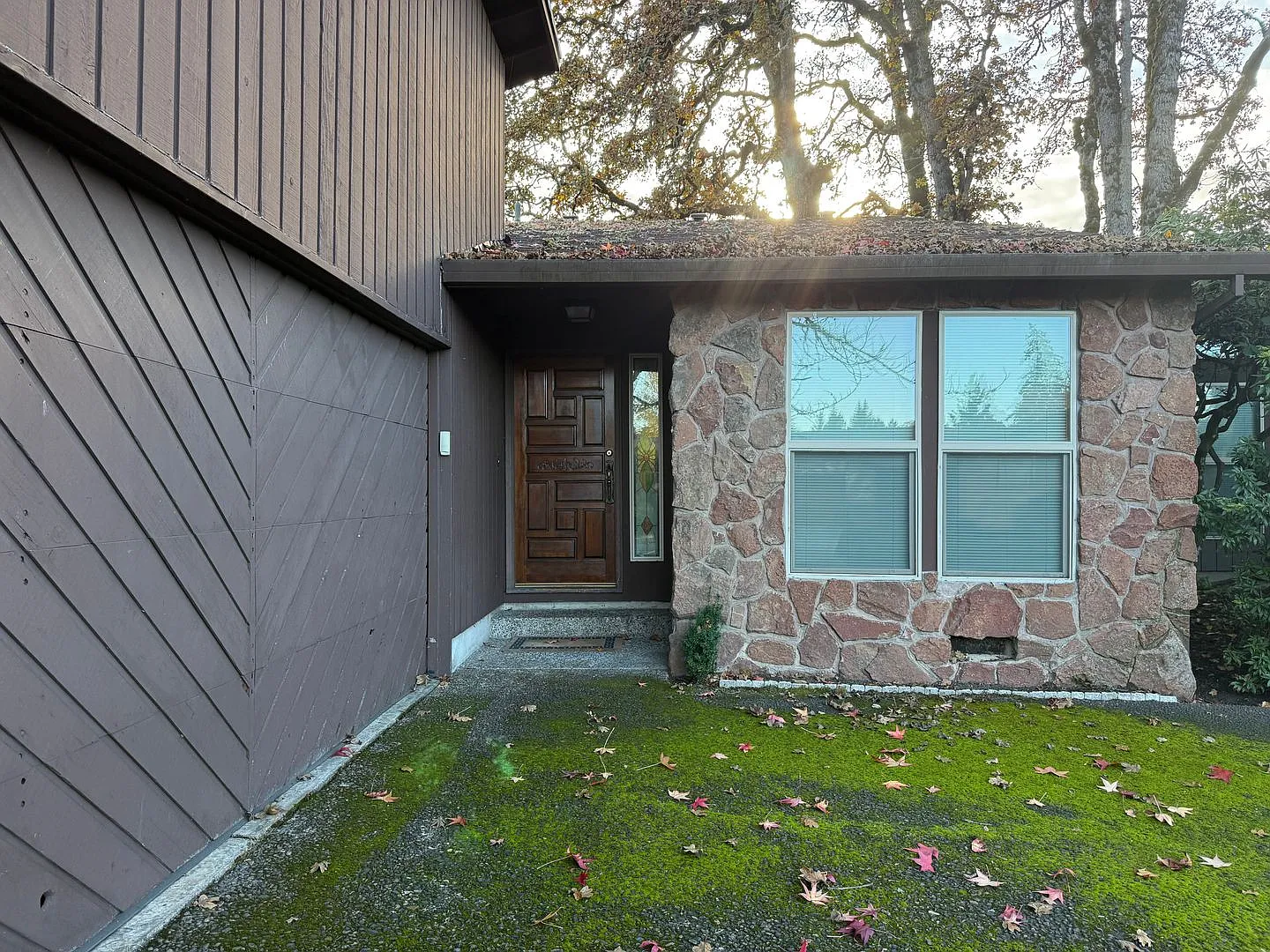 1150 NW Sunnywood Ct — Photo 1