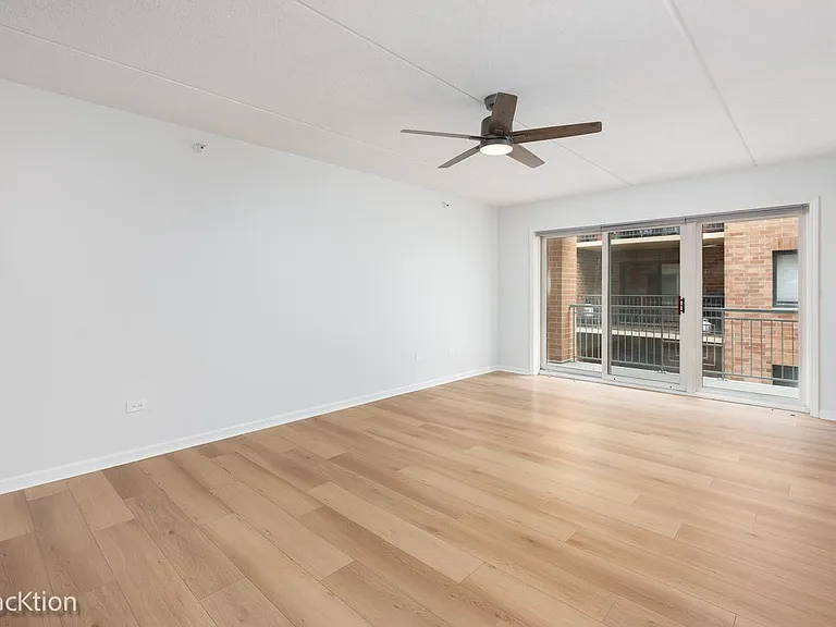 1 S Lincoln Ave #208 — Photo 8