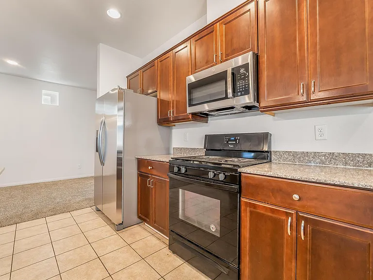 5986 Azzura Palms Ave — Photo 17