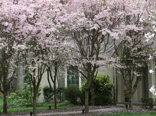 912 Morris Ave, Bryn Mawr, PA 19010