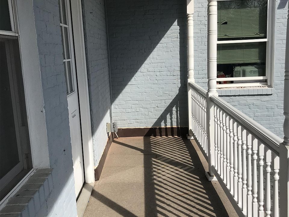 2nd Floor with Balcony