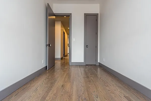 Rented by Nooklyn NYC LLC | media 52