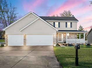 106 Wood Hollow Dr, Wentzville, MO