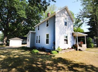 108 Edwards St, Dowagiac, MI 49047
