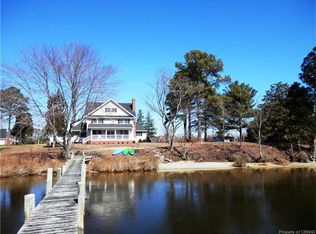 447 Queens Creek Rd, Hallieford, VA 23068