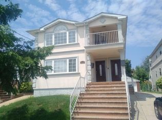 25949 148th Rd, Rosedale, NY 11422