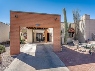 1085 W Calle Alhambra, Green Valley, AZ 85622