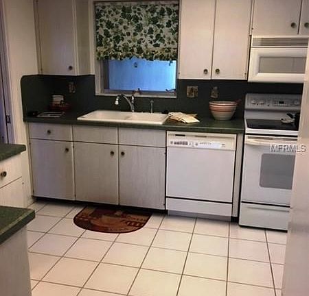 5th image of 3504 Medford Ln #1108