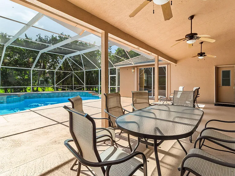 21698 Abington Ct — Photo 29