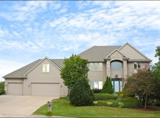 752 Waveland Rd, Janesville, WI 53548