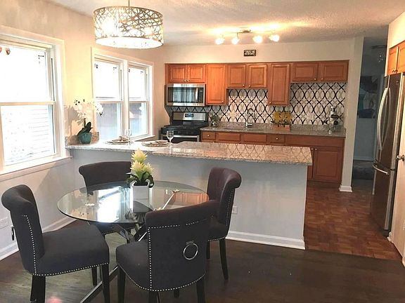 3rd image of 1802 Grey Ave APT 1