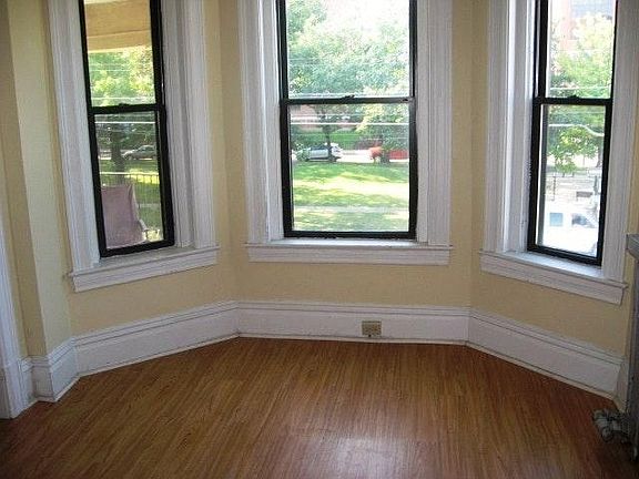 2nd image of 5903 Wellesley Ave APT 2
