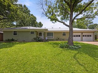 1216 W Cedar St, Arlington, TX 76012