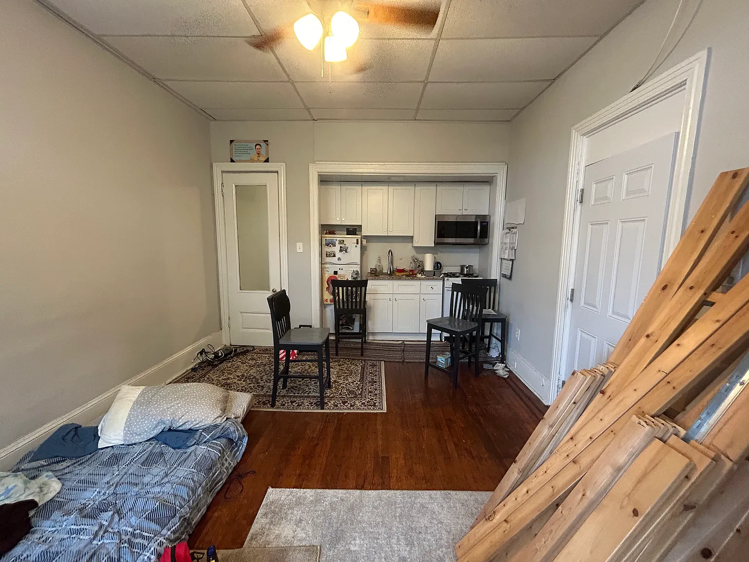 Studio, $990 — Photo 4