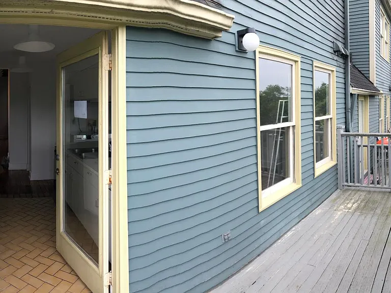 Private Deck