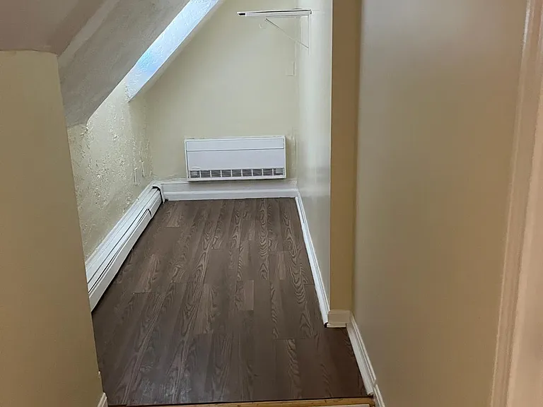 23 Bradlee St #32 — Photo 2