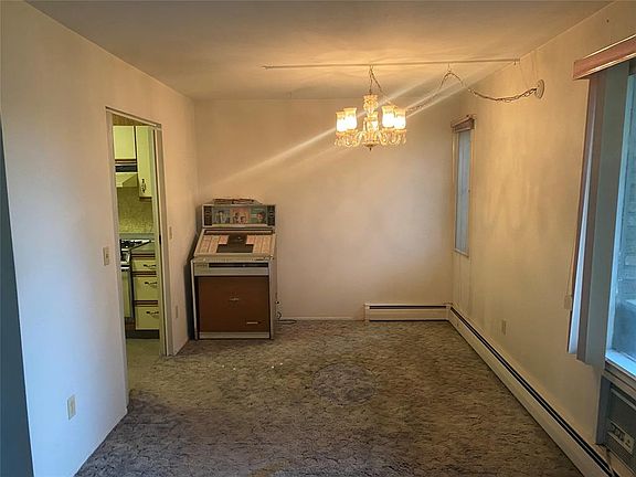 2nd image of 201 Evergreen St #7-2C