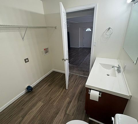 5th image of 117 Court St Unit 2