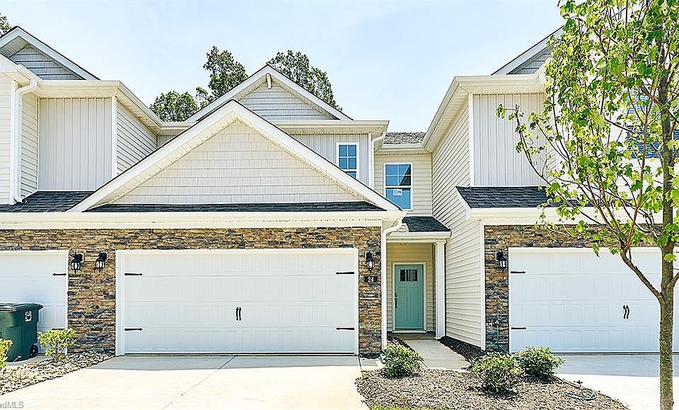 1st image of 104 Brody Way #9