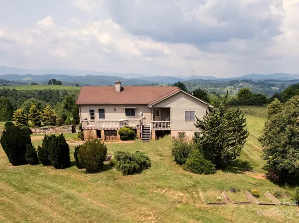 386 Heather Downs Dr, Alexander, NC 28701