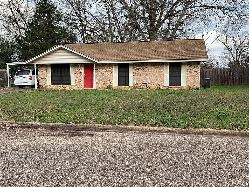 1st image of 4920 Emerald Dr