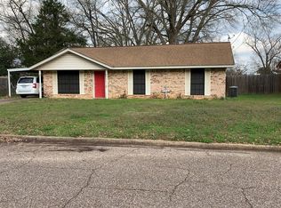 4920 Emerald Dr, Nacogdoches, TX 75965