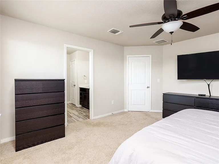 3601 Kotche St — Photo 14