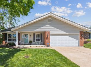 507 Shepards Xing, Ballwin, MO 63021