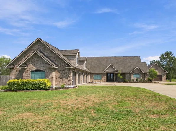 6401 S Meadow Lark Dr, Lake Charles, LA 70607