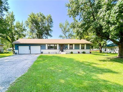 811 E Vine St, Lacygne, KS, 66040