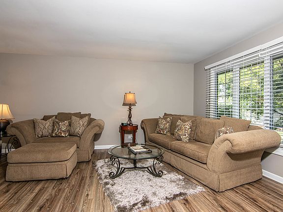 5th image of 196 Kingston Ln