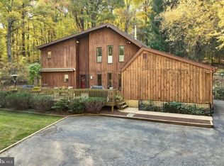 2381-A Deep Hollow Rd, Dover, PA 17315