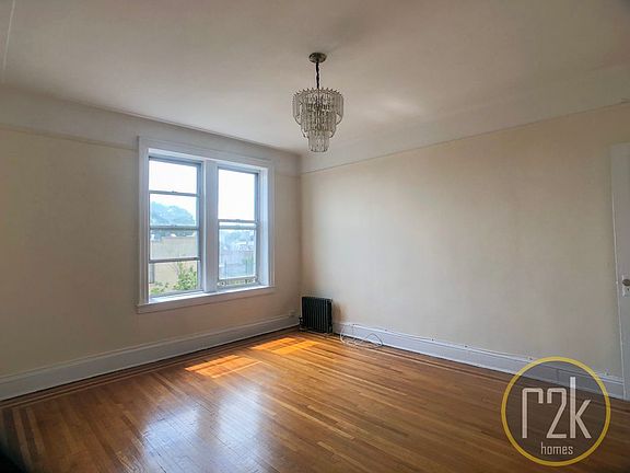 2nd image of 2075 38th St APT 4B