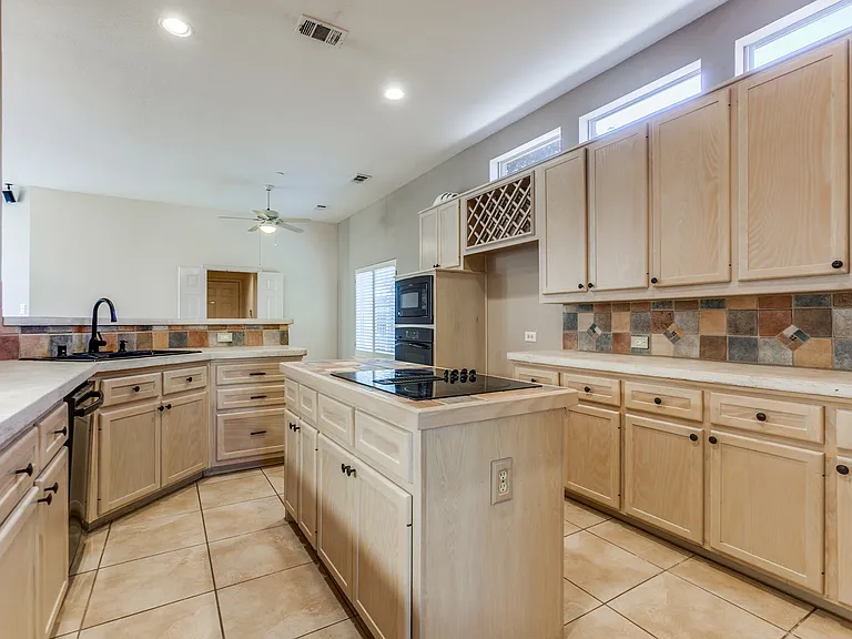 4004 Winter Park Ln — Photo 10