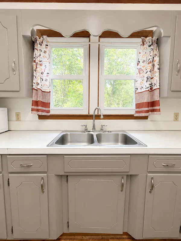 2 bed, 1.0 bath, 1000 sqft, $1,600 — Photo 2