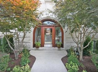 4731 N Beacon St APT 4N, Chicago, IL 60640