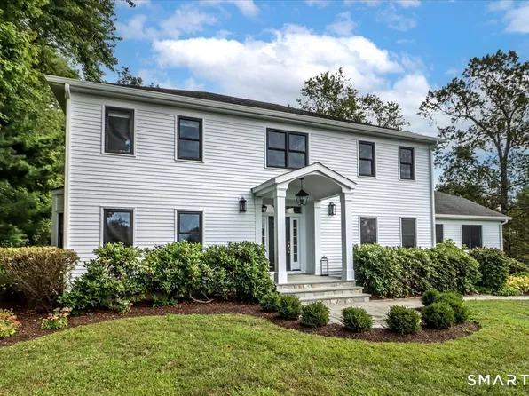 13 Old Castle Drive, Newtown, CT 06470