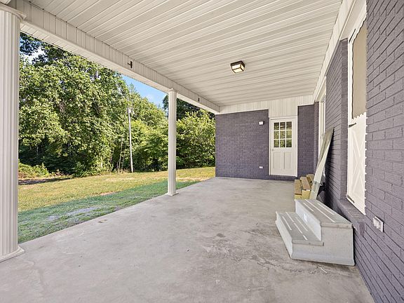 4th image of 288 Jones Dr