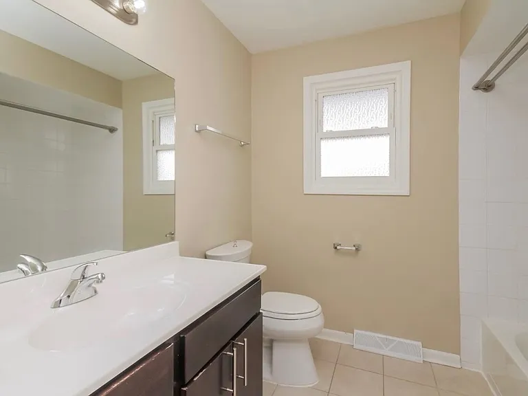17343 Oriole Ave — Photo 9