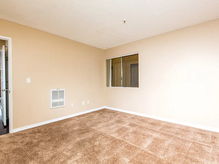 800 S Brea Blvd — Photo 17