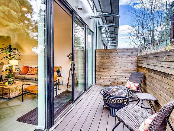 2nd image of 519 Madrona Way NE #8