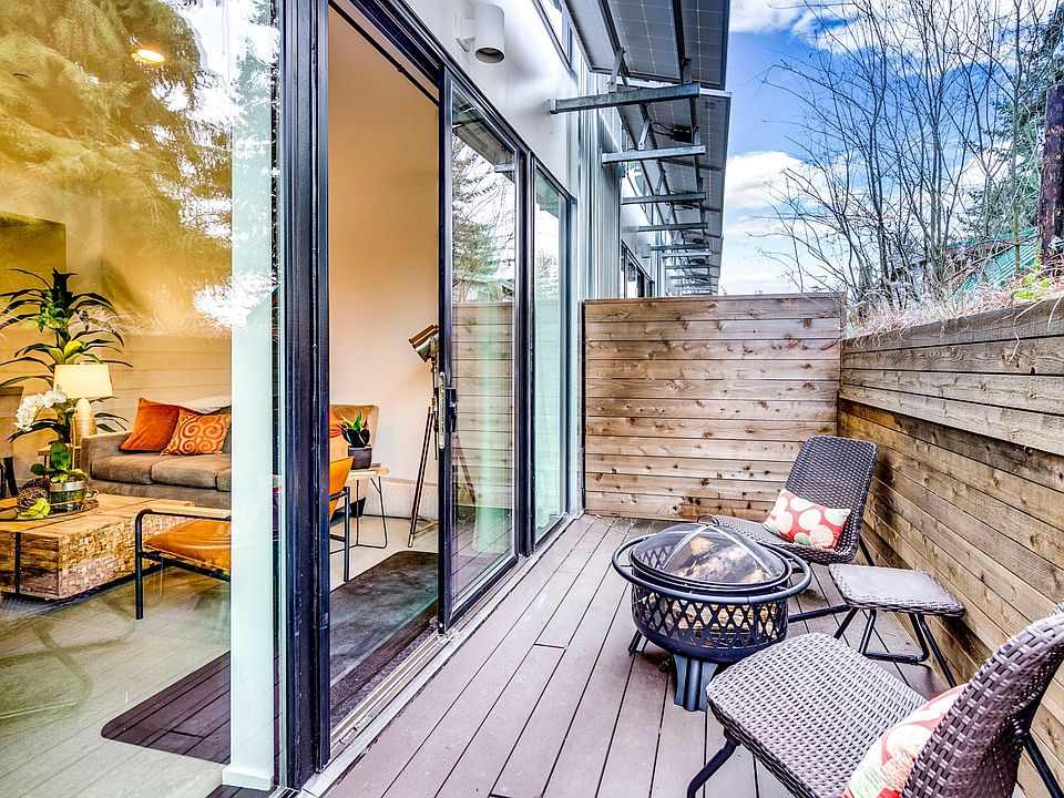 1st image of 519 Madrona Way NE #12
