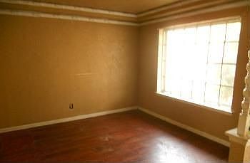 3rd image of 1326 Drexel Dr