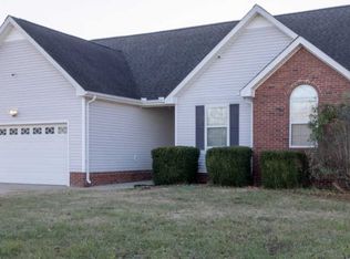 852 Rabbit Ct, Clarksville, TN 37043