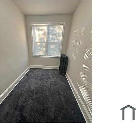 3rd image of 1413 S Newkirk St #1