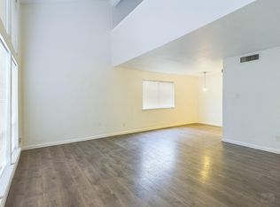 2124 Burton Dr APT 140, Austin, TX 78741